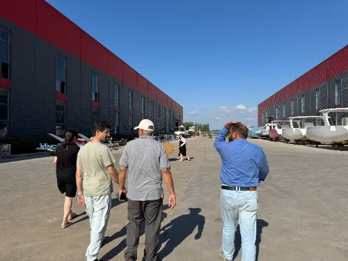 LAWADA® mottar pakistanske partnere for fabrikkomvisning og forretningskommunikasjon